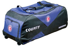 Hunts County Insignia Wheelie Cricket Bag 2023
